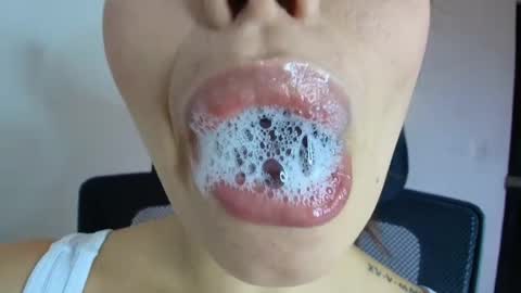 Lisbet online show from September 2025 10:14:02 PM