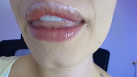 Lisbet online show from February 2026 01:56:01 PM