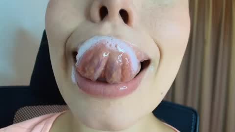 Lisbet online show from April 2026 10:16:01 PM