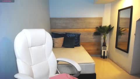 Liseth Fox online show from January 2025 01:42:01 AM