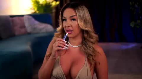 LisetteLuxe online show from June 2026 07:16:01 PM