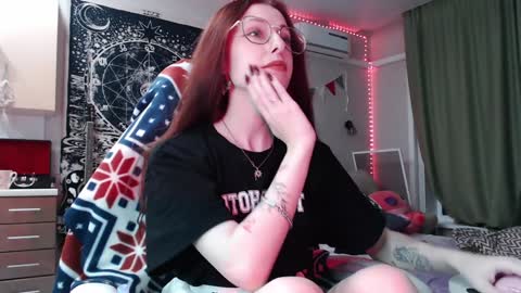 Snapshot of lisiasweet chatting on December 2024 08:07:02 PM Lika online show from December 2024 08:07:02 PM