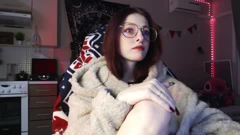 Snapshot of lisiasweet chatting on December 2024 04:51:01 PM Lika online show from December 2024 04:51:01 PM