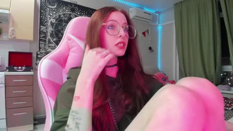 Snapshot of lisiasweet chatting on January 2025 05:37:02 PM Lika online show from January 2025 05:37:02 PM