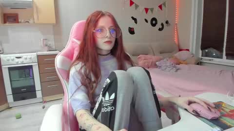 Snapshot of lisiasweet chatting on March 2025 05:54:01 PM Lika online show from March 2025 05:54:01 PM