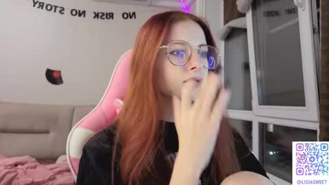 Snapshot of lisiasweet chatting on October 2025 12:41:02 PM Lika online show from October 2025 12:41:02 PM