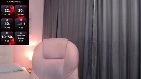 Andrea online show from November 2025 03:28:01 AM