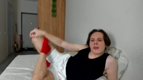 Alfie online show from December 2024 04:03:02 AM