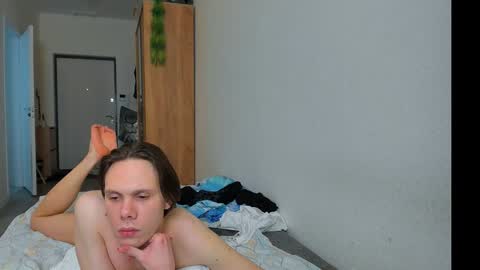 Alfie online show from December 2024 06:01:02 PM