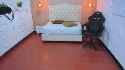 L I S S A  online show from January 2025 09:34:02 AM