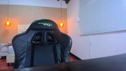 L I S S A  online show from March 2025 07:03:01 AM