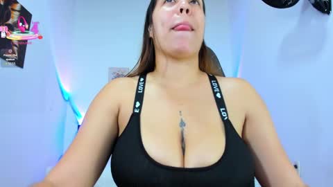 L I S S A  online show from October 2025 03:04:02 AM