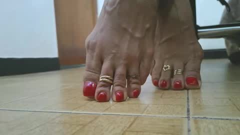 Lissafeethot online show from December 2025 09:42:02 PM