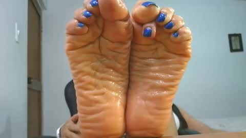 Lissafeethot online show from December 2025 12:49:02 AM