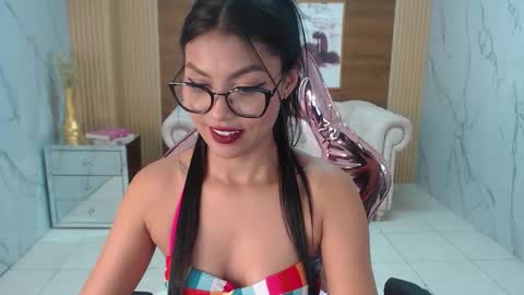 lissandra_s online show from September 2025 08:42:02 PM