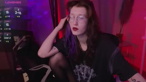 lissaros online show from November 2025 04:56:02 AM