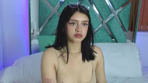 Lissa online show from November 2025 03:18:02 AM