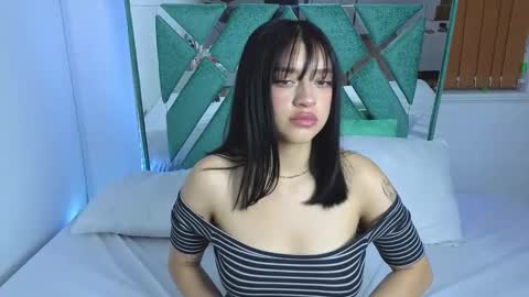 Lissa online show from November 2025 08:21:01 PM