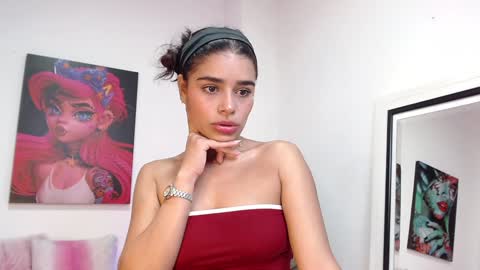 Liss Brown online show from January 2025 12:43:01 PM