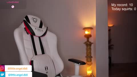 Diana Woods online show from September 2025 03:50:01 PM