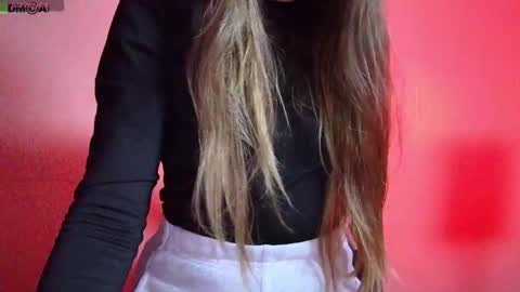 Tina online show from October 2025 05:57:02 PM