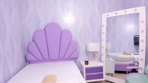 little__doll18 online show from December 2025 10:44:02 AM