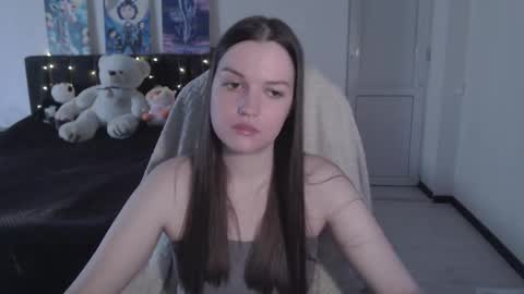 little__flowers online show from November 2025 08:24:01 AM