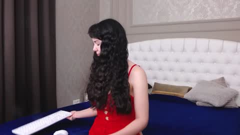 Snapshot of little__iris chatting on February 2025 04:21:01 AM Iris online show from February 2025 04:21:01 AM