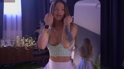 SophiaKateline online show from April 2026 08:53:01 AM