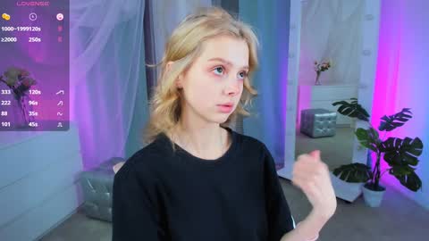 Snapshot of little_anitta chatting on December 2024 05:49:02 AM Anita B-day stream on 7TH DEC online show from December 2024 05:49:02 AM