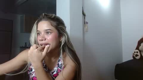 Snapshot of little_babyboo_ chatting on June 2026 03:25:01 AM Catalina online show from June 2026 03:25:01 AM