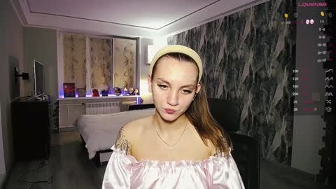 Birdy online show from December 2024 08:28:02 PM