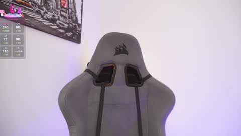 Help me reach 100 likes online show from November 2025 07:12:01 PM