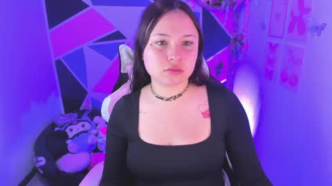 Snapshot of little_emma0 chatting on May 2026 10:26:01 PM Carol online show from May 2026 10:26:01 PM