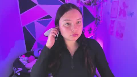 Snapshot of little_emma0 chatting on July 2026 05:48:02 PM Carol online show from July 2026 05:48:02 PM