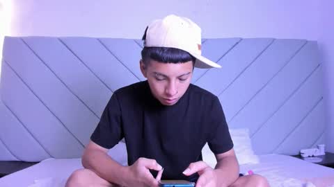 little_kris1 online show from October 2025 12:45:01 PM