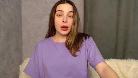 Mia   Im online every day 1530 PM in New York  2030 PM in London online show from December 2024 08:54:02 PM