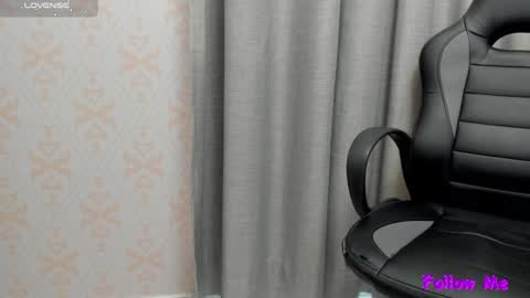Snapshot of little_naiara chatting on December 2024 01:18:02 PM Katty online show from December 2024 01:18:02 PM
