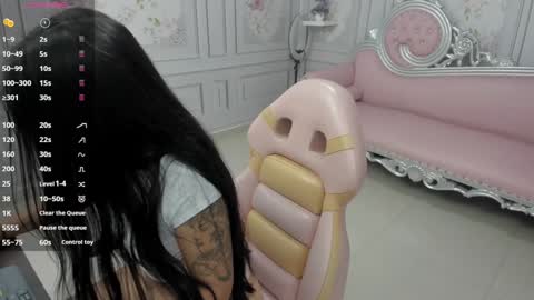 Snapshot of little_naiara chatting on January 2025 10:16:02 AM Katty online show from January 2025 10:16:02 AM