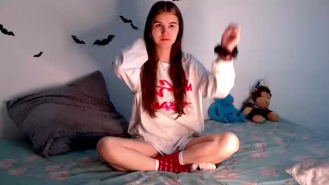 Snapshot of little_owlx chatting on October 2025 11:05:01 PM Alice.. online show from October 2025 11:05:01 PM