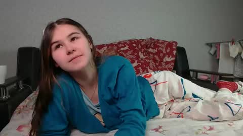 Snapshot of little_owlx chatting on June 2026 01:55:02 AM Alice.. online show from June 2026 01:55:02 AM