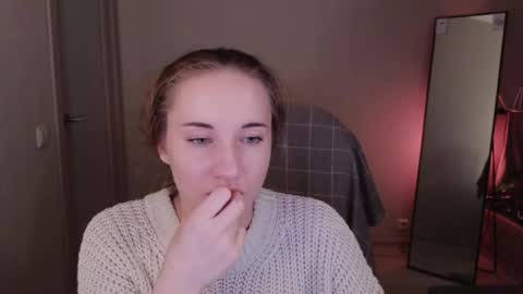 little_pretty_woman online show from October 2025 07:02:01 PM