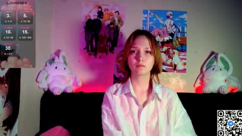 Snapshot of little_sugar_queen chatting on February 2026 07:10:02 PM Akin online show from February 2026 07:10:02 PM
