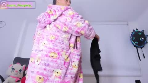 Im Laura. buy my contentcompra mi contenido offline  online show from January 2025 09:17:02 AM