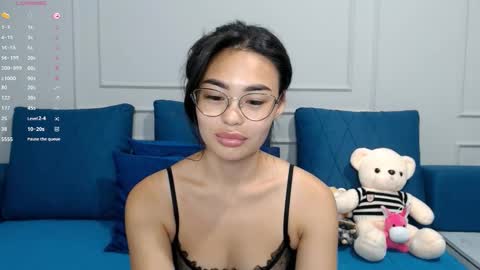 Kwan online show from September 2025 01:25:02 PM