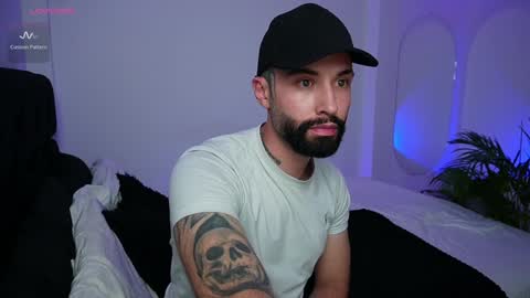 little_vannesaa online show from December 2024 02:38:02 AM