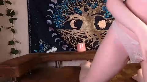 Sofia online show from January 2025 09:50:01 PM