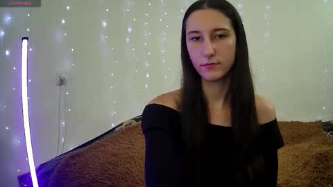 LittleAhWitch online show from October 2025 09:18:02 AM