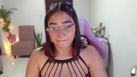 Snapshot of littleangelx_m chatting on January 2025 08:42:01 PM Daniela online show from January 2025 08:42:01 PM