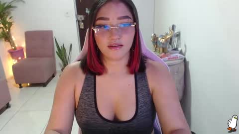 Snapshot of littleangelx_m chatting on February 2025 10:02:02 PM Daniela online show from February 2025 10:02:02 PM